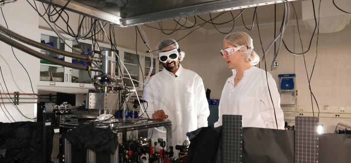 Ankit Disa and Eleanor Richard work together in the Disa Lab.